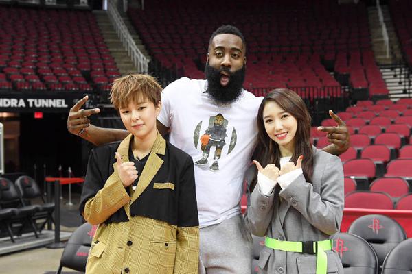 「黑閃電」哈登 9 見過嗎？亮相 NBA 賽場！