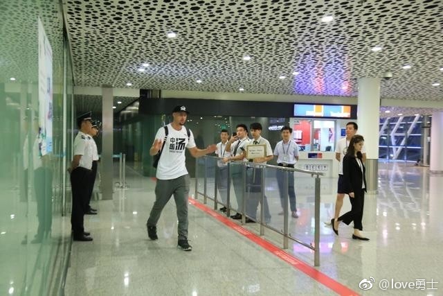 黑七能走多遠(yuǎn)？2隊(duì)沖入分區(qū)決賽慘遭橫掃4隊(duì)次輪崩盤出局